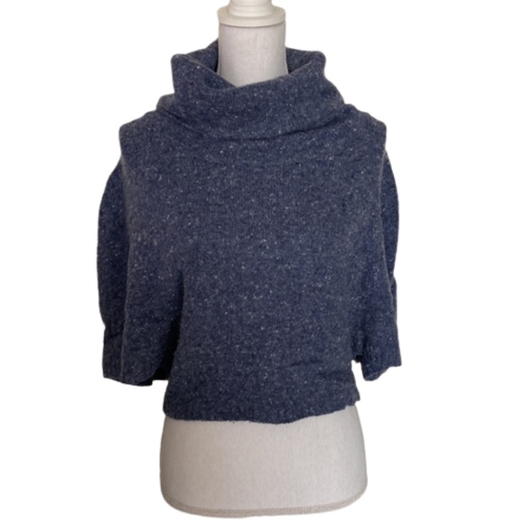 TOMMY HILFIGER turtleneck short sleeved CROP TOP blue knit - Picture 1 of 10
